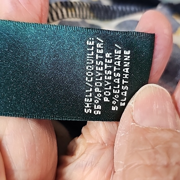 Lauren Ralph Lauren knit dress size 12. Stretch fabric. Dark blue with geometric - Picture 8 of 10